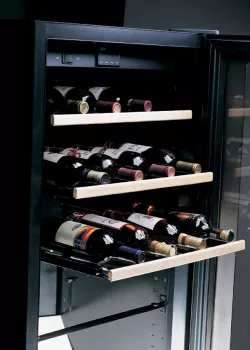 24" Wine Cellar, 160-Bottle, Smooth Racks, Absorption Cooling, Stainless Steel - Image 4