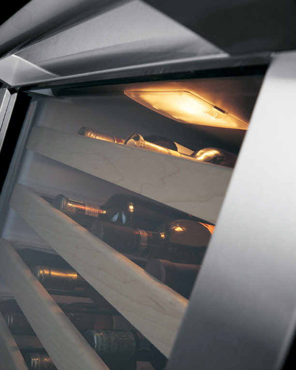 Electrolux E24WC48EBS view 2