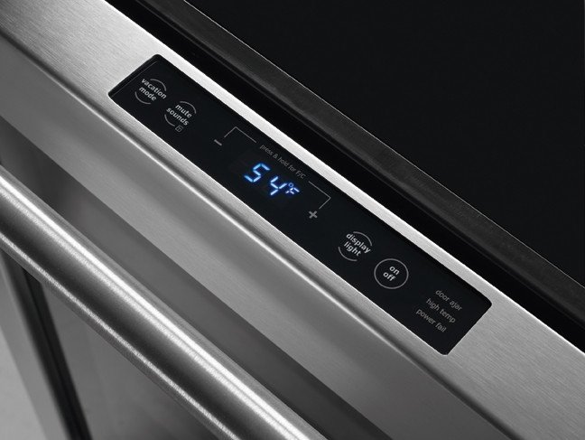 Electrolux E24WC75HPS view 3